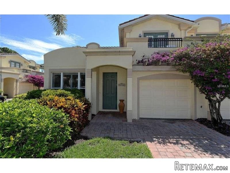 3 bedroom Town House For Sale: 1124..