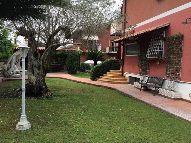 2 Bedrooms - Townhouse - For Sale