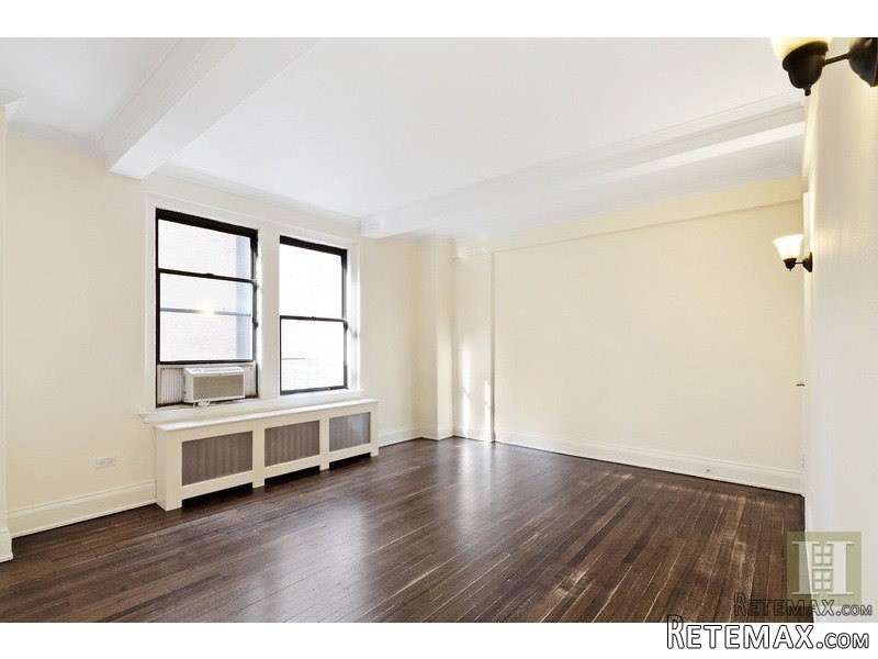 2 bedroom Apartment For Sale: 865..