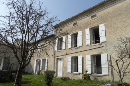 Stone House With Tower For Sale Aulnay - 2