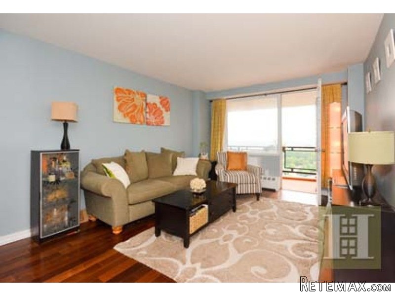 1 bedroom Apartment For Sale:5800.. - 2