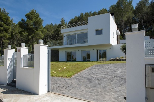 4 Bedrooms 3 Bathrooms Villa Javea 2 -..