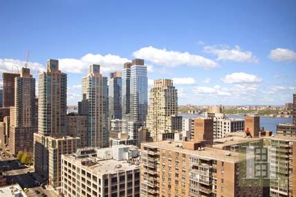 2 bedroom Apartment For Sale: 150 WEST.. - 2