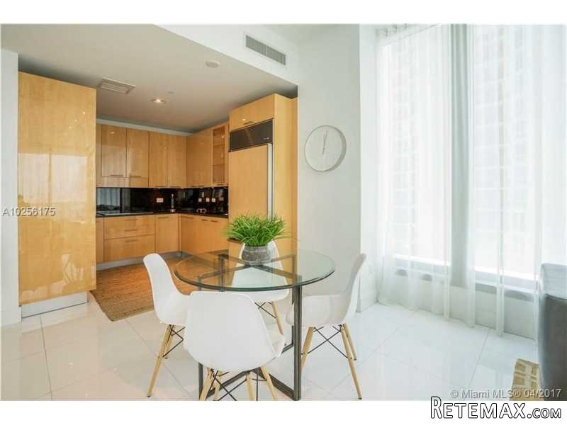 1 bedroom Flat For Sale: 6799 COLLINS.. - 2