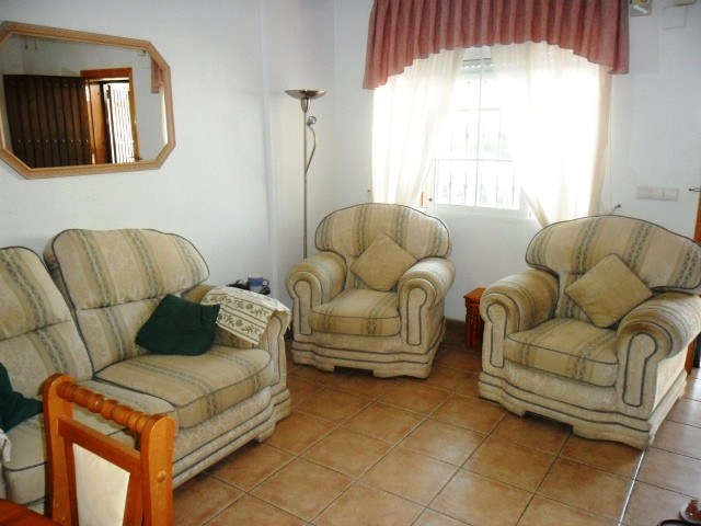 3 beds, 2 baths Townhouse in La Florida - 2