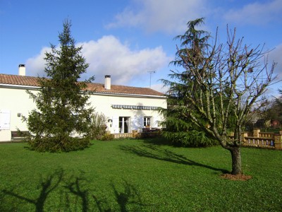 Large Stone House With Swimming Pool.. - 2