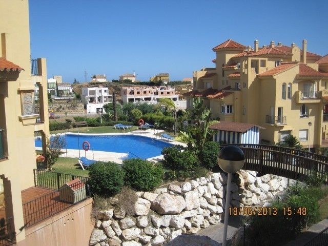 3 Bed Apartment for sale in Calahonda