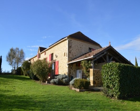 Beautifully restored large country..