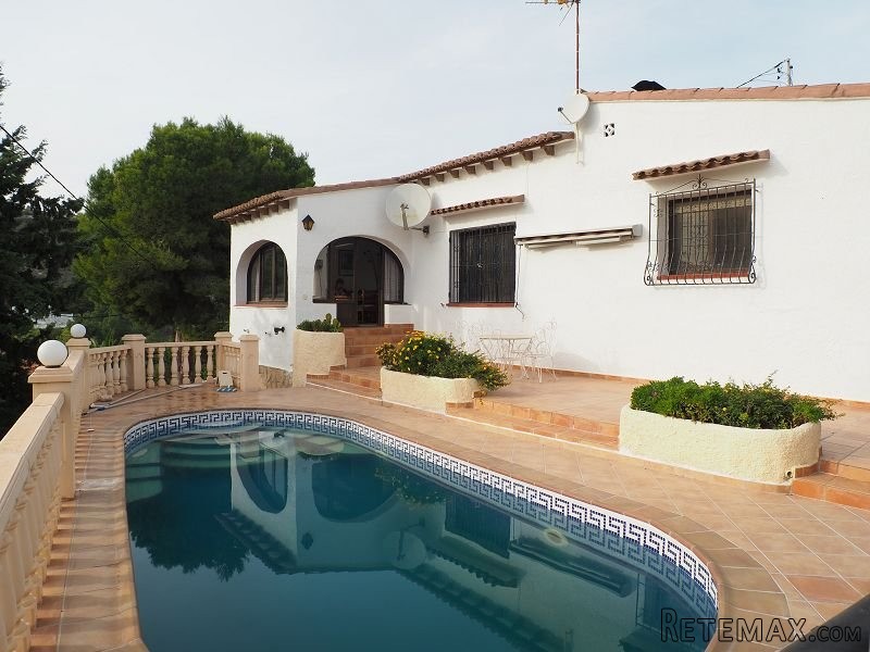 3 Bedrooms - Villa - Alicante - For Sale
