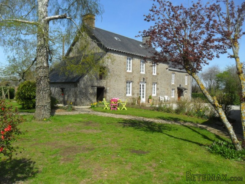 Amazing Country House with Outbuuildings