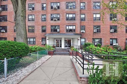 2 bedroom Apartment For Sale: 3103..