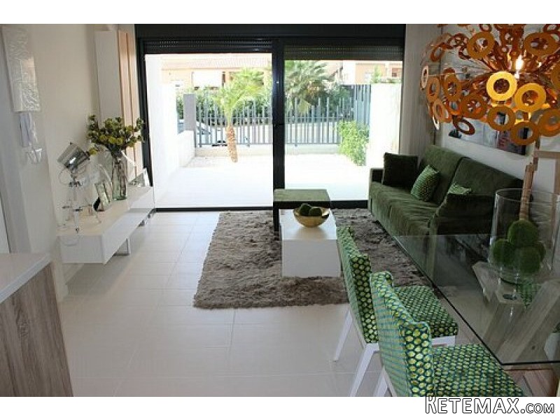 * Luxury 3 Bed Beach Apartment - 2