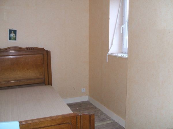 House By River to Renovate - 2