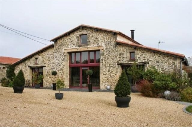 5 bedroom Character For Sale: 85200..