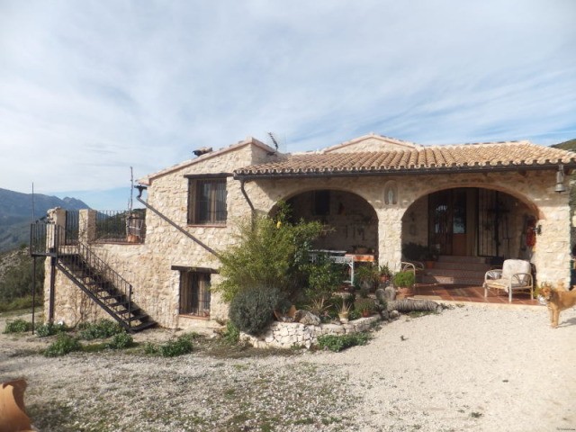 Finca for sale in Benimaurell - 2