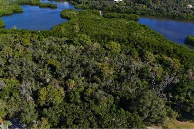 Land For Sale: 208 Osprey Point Dr.. - 2