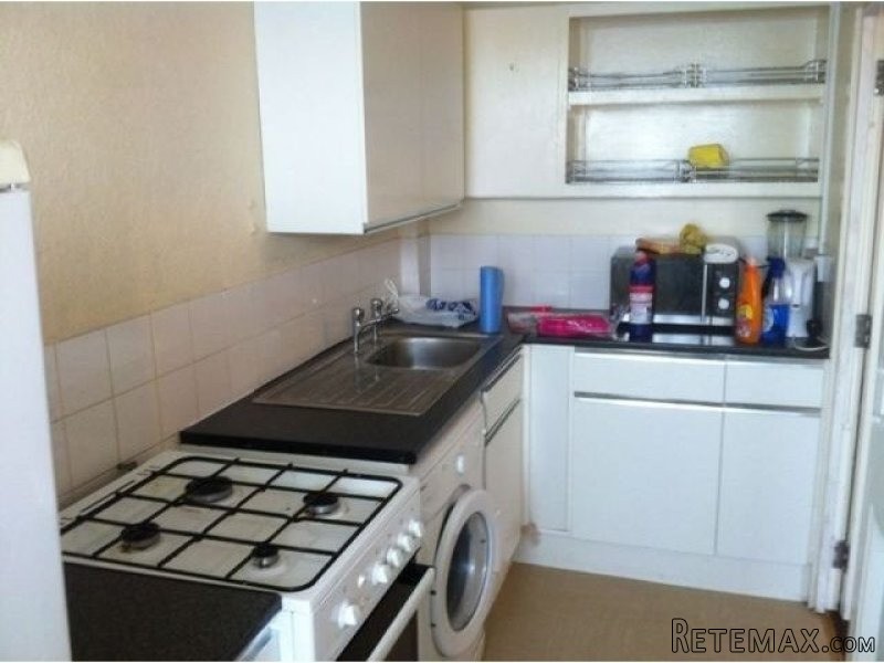 1 bedroom flat - 2
