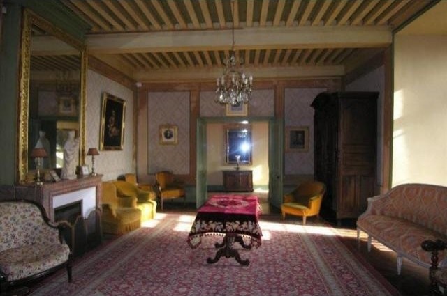 12 bedroom Castle For Sale: 01480 AIN - 2