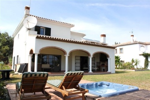 3 Bedrooms - Villa - Malaga - For Sale