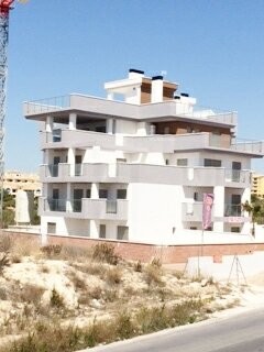 * Campoamor Stunning Modern Apartments