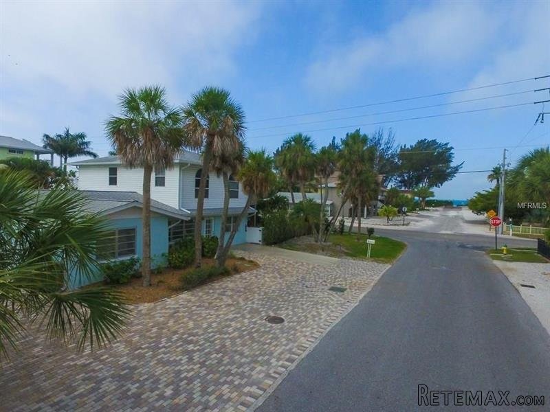 5 bedroom House For Sale: 201 73rd St.. - 2