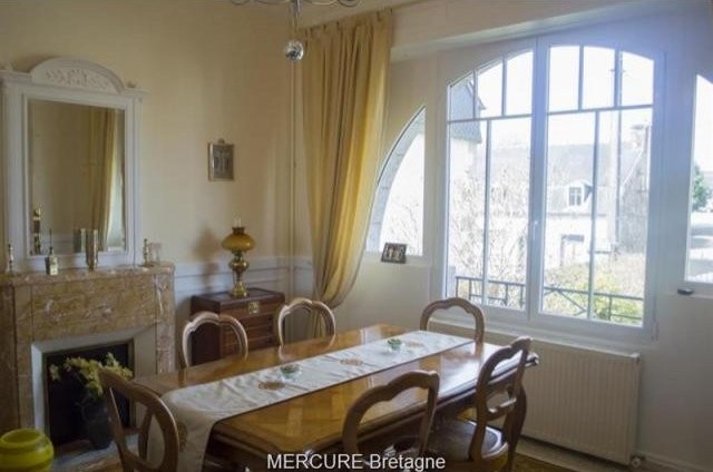 8 bedroom House For Sale: 22160 CALLAC - 2