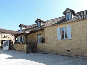 Attractive Restored Farmhouse With.. - 2
