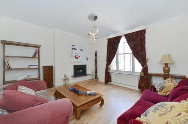 2 Bedrooms - Apartment - London - For..