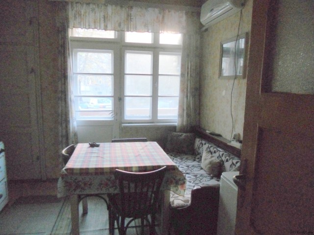 Apartment with 3 rooms and views..