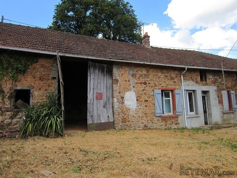 Superb Country House with Potential - 2