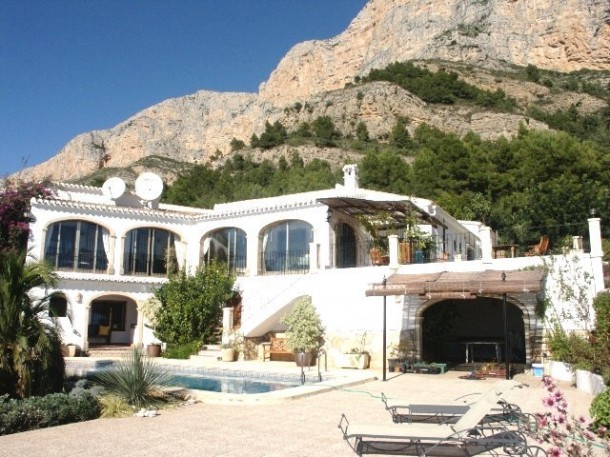 6 Bed 4 Bath Villa Javea 3* - 2