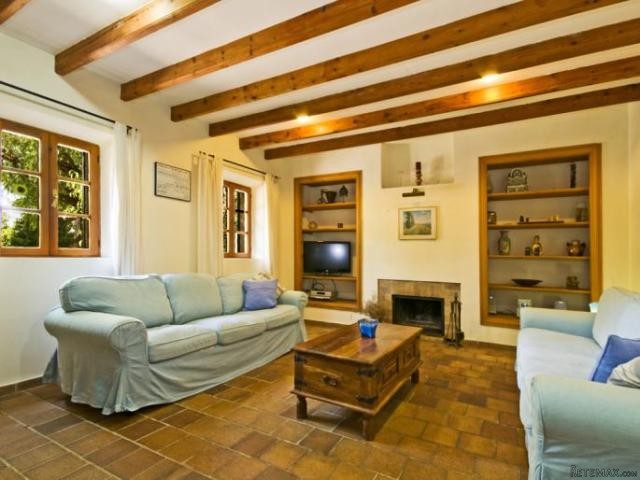 Large country house with good access in.. - 2