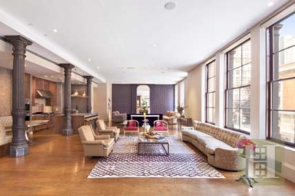 6 bedroom Apartment For Sale: 140..