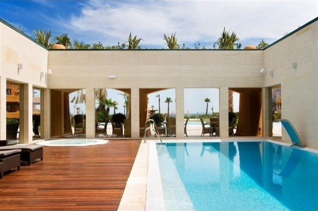 3 Bedroom Apartment For Sale In Estepona - 2