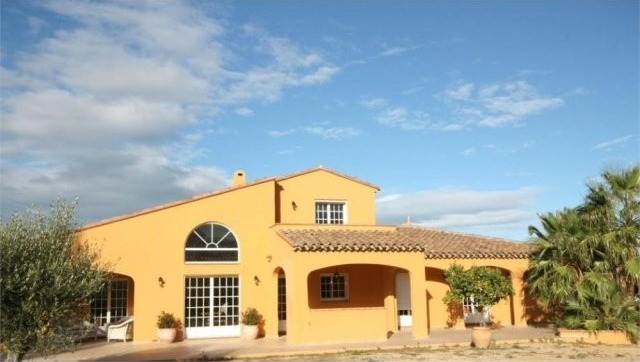 Superbe Villa Avec Terrain, Perpignan