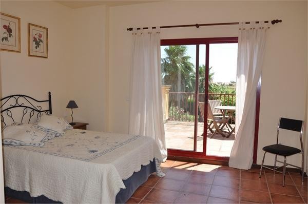 4 bedroom Terraced House For Sale:.. - 2