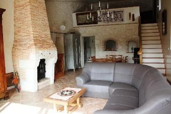 Accessed By A Long Private Entryway.. - 2