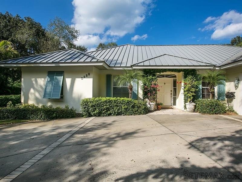 4 bedroom House For Sale: 1480..