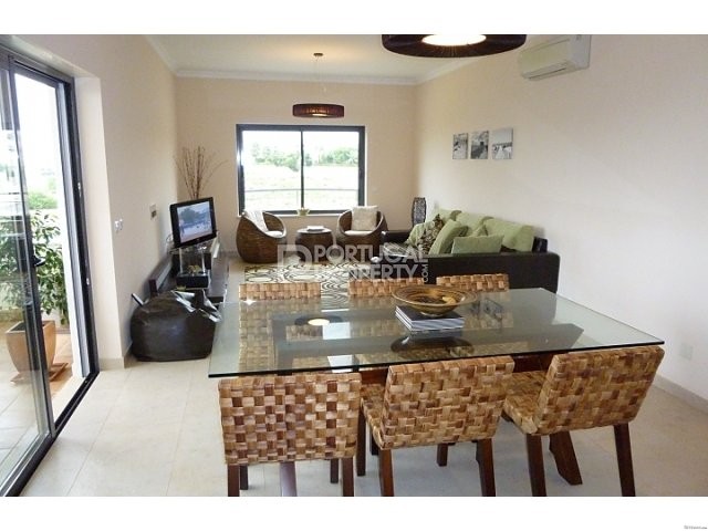 2 Bedroom Apartment Close To Beach - 2