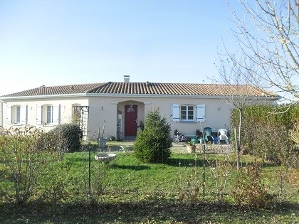 Four-bed bungalow - 2