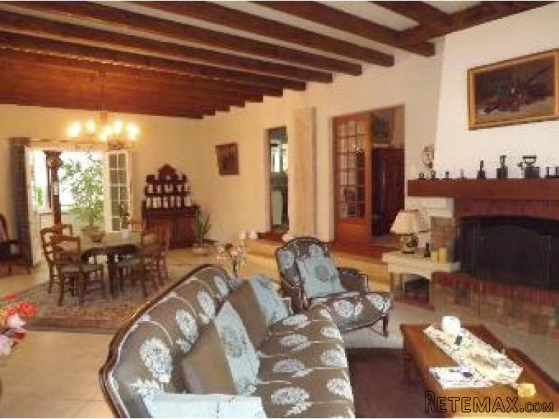 Situated In A Village With All Services - 2