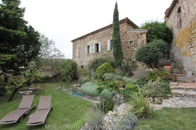 4 bedroom Character For Sale: 11000..