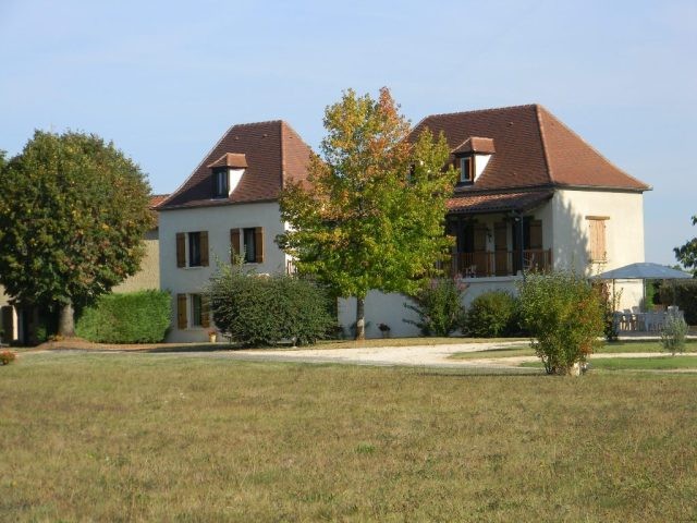 Country Estate With 27ha Of Pasture And.. - 2