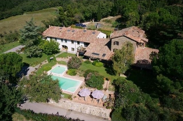 12 bedroom House For Sale: Umbria.. - 2