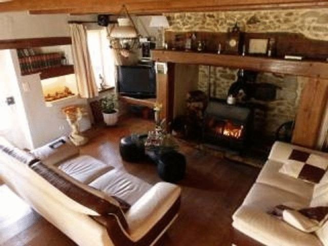 Near, Chamberet, Correze, Limousin - 2