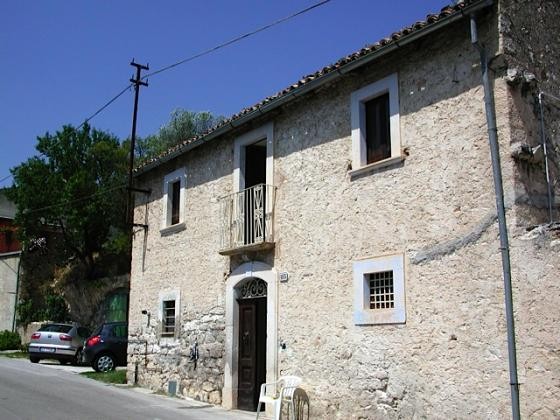 CAPESTRANO FARMHOUSE