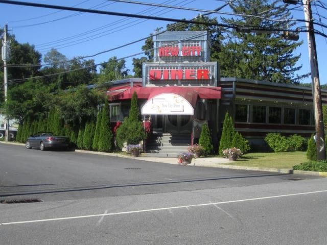 Commercial For Sale: Cortlandt Manor.. - 2