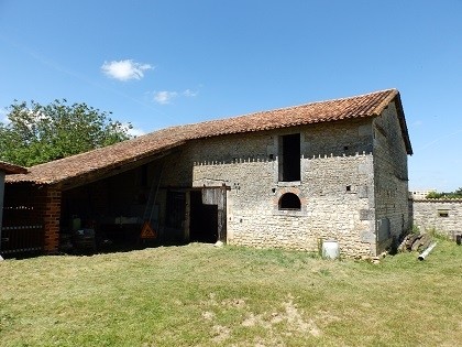 Town house with barn and large garden - 2