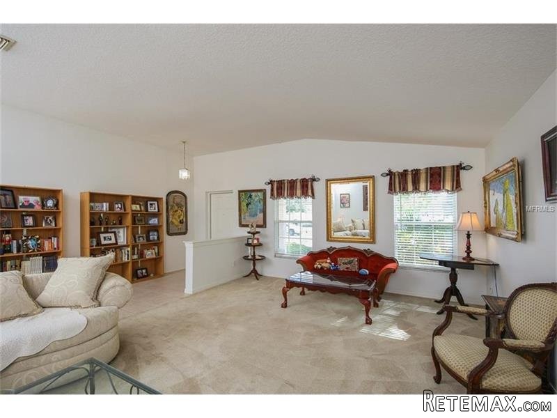 3 bedroom House For Sale: 6122 42nd.. - 2
