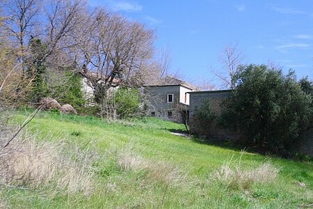 Fabulous detached ruined farmhouse with..